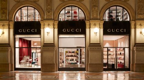 gucci milano negozi|boutique gucci milan.